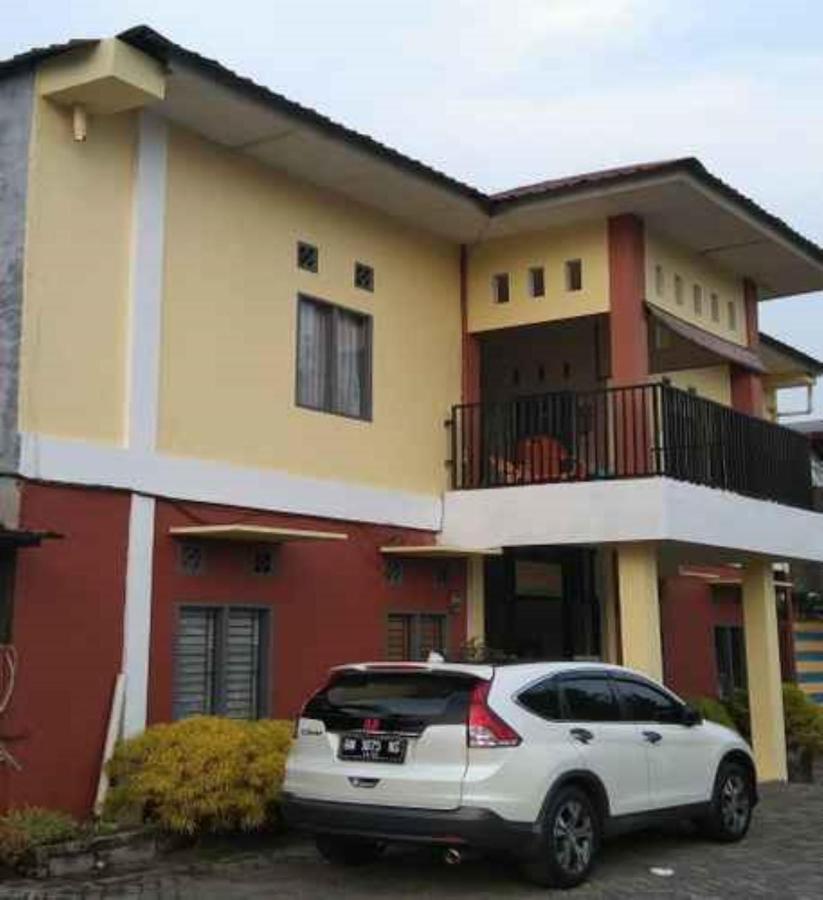 伊斯兰住宿酒店 Parit  外观 照片